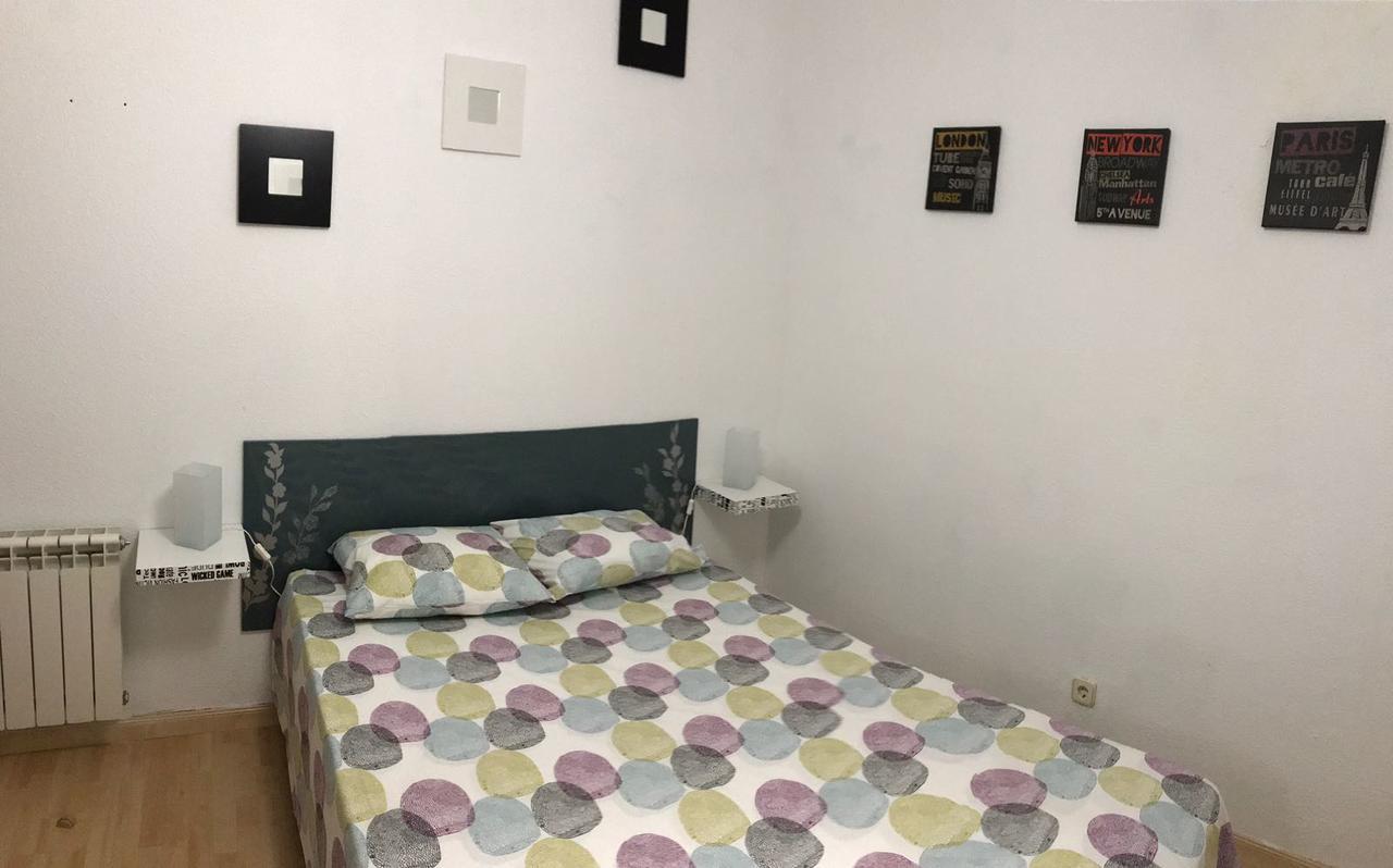 Latina Apartment Мадрид Екстериор снимка