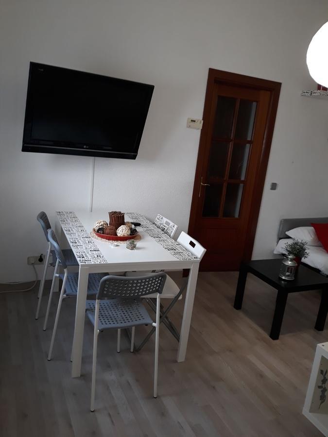 Latina Apartment Мадрид Екстериор снимка