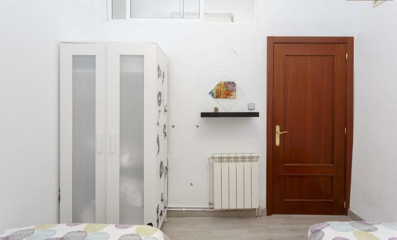 Latina Apartment Мадрид Екстериор снимка