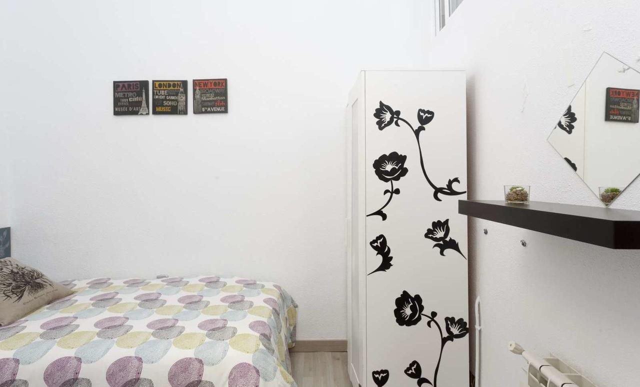 Latina Apartment Мадрид Екстериор снимка