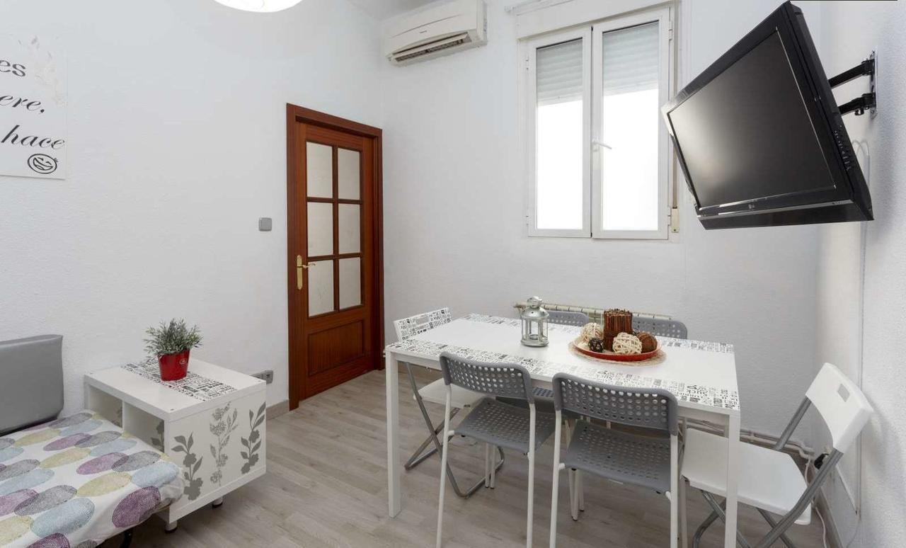 Latina Apartment Мадрид Екстериор снимка