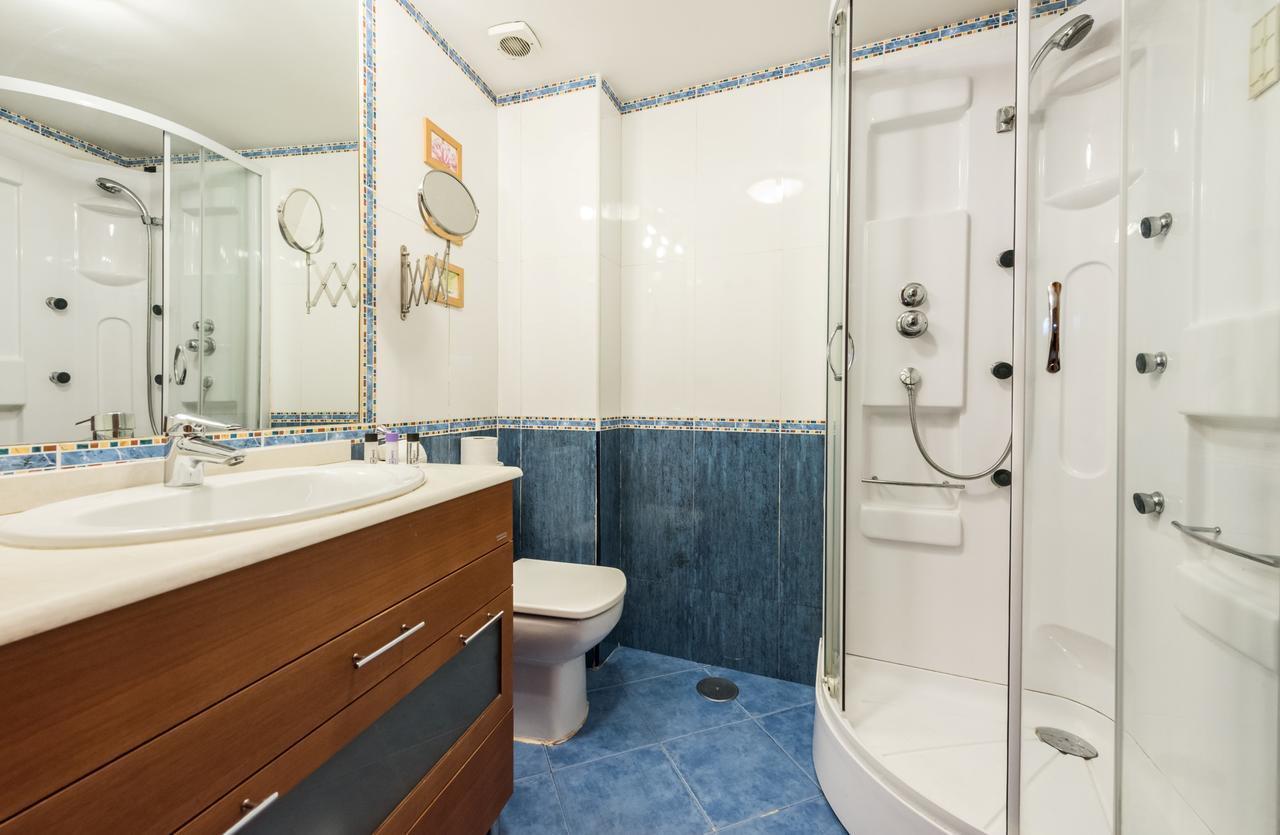 Latina Apartment Мадрид Екстериор снимка