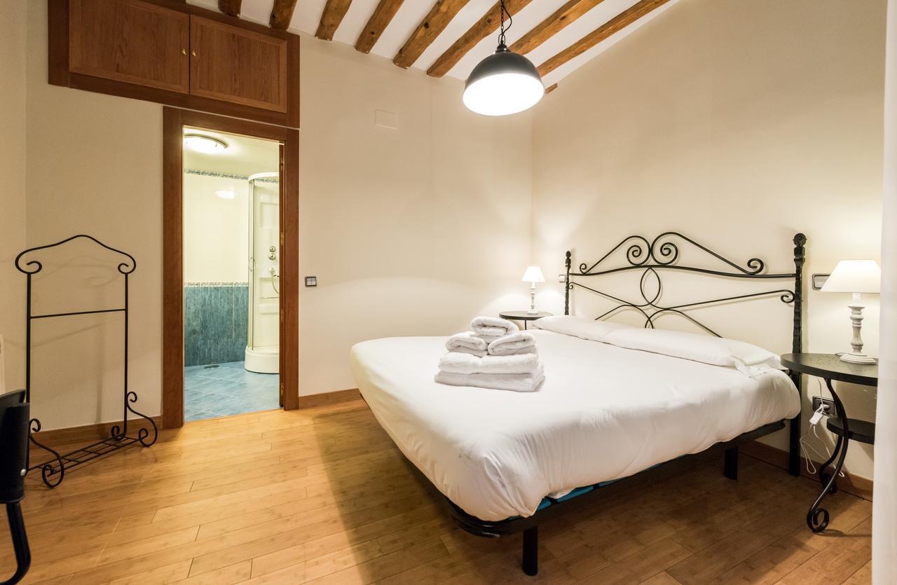 Latina Apartment Мадрид Екстериор снимка